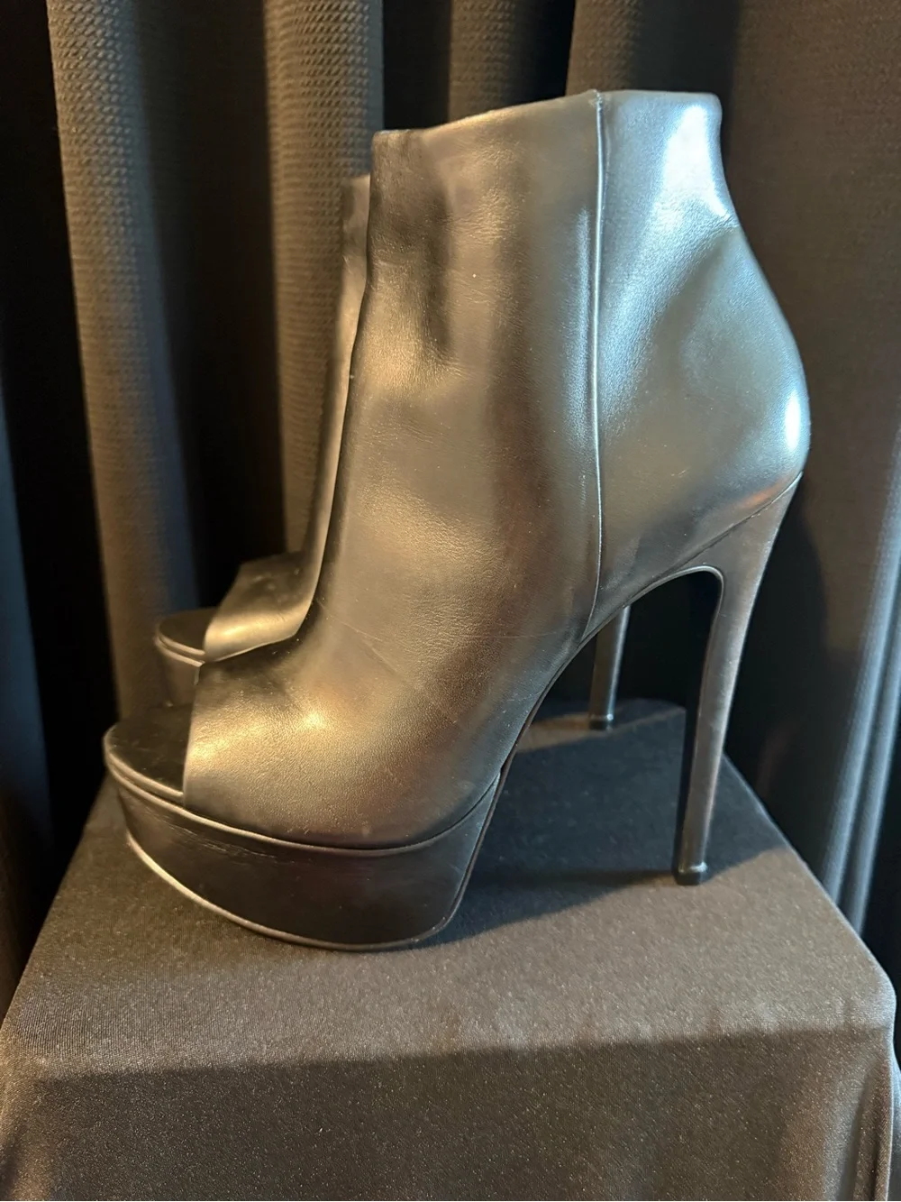Steve Madden high heel
